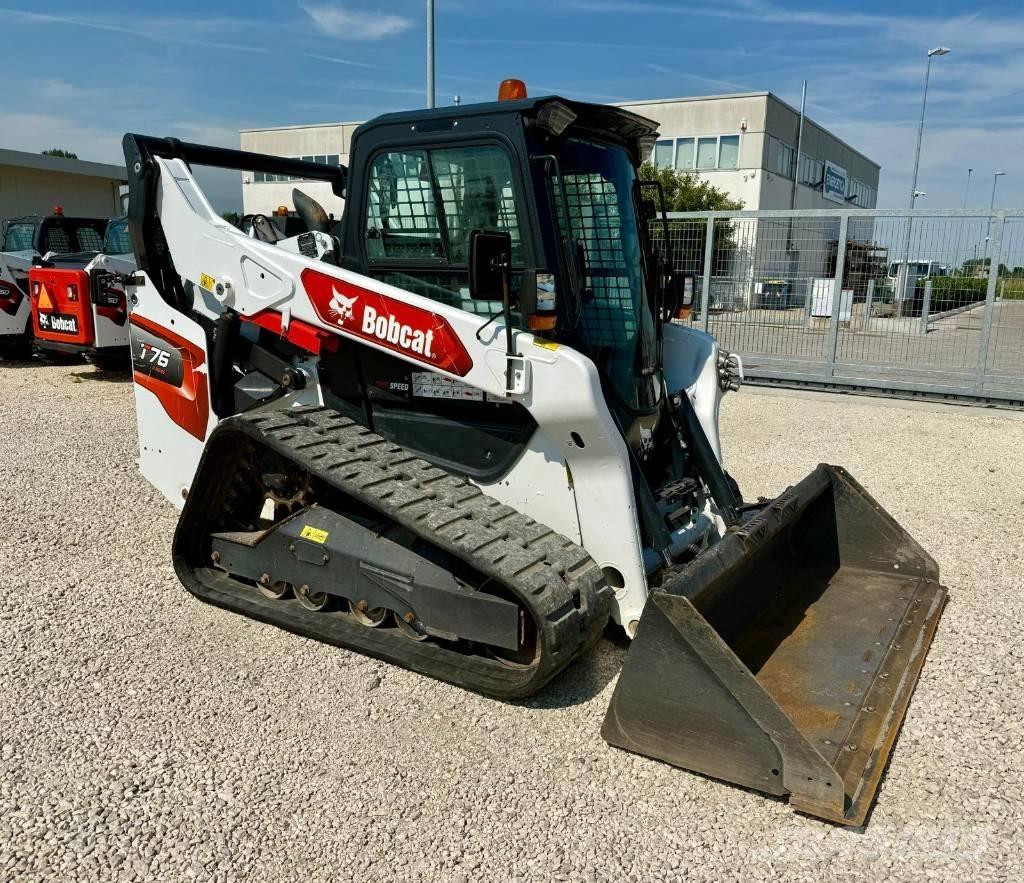 Bobcat T 76 Crawler FEL's