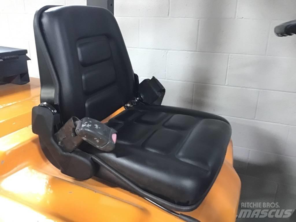 Toyota 02-5 FD 30 Other