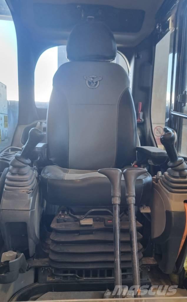 CASE CX 210 D Crawler excavators