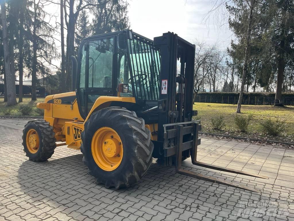 JCB 930 Rough terrain truck
