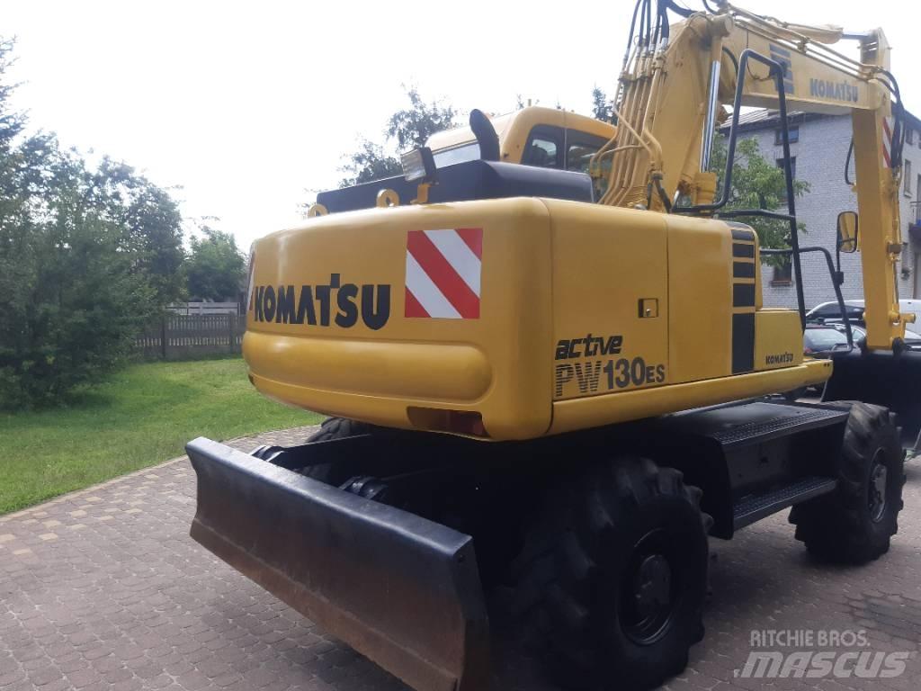 Komatsu PW 130-7 Wheeled excavators