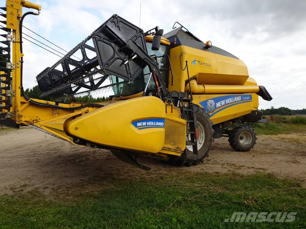 New Holland TC 5.90 Combine harvesters