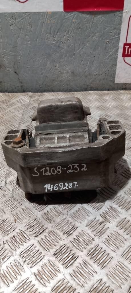 Scania 94 D.    1469287 Chassis and suspension