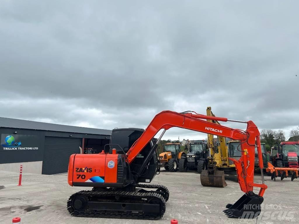 Hitachi Zaxis 70 Midi excavators  7t - 12t