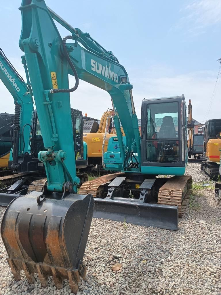 Sunward SWE 90 Midi excavators  7t - 12t