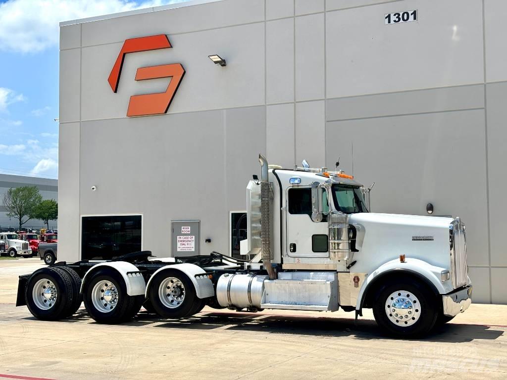 Kenworth W 900 Truck Tractor Units