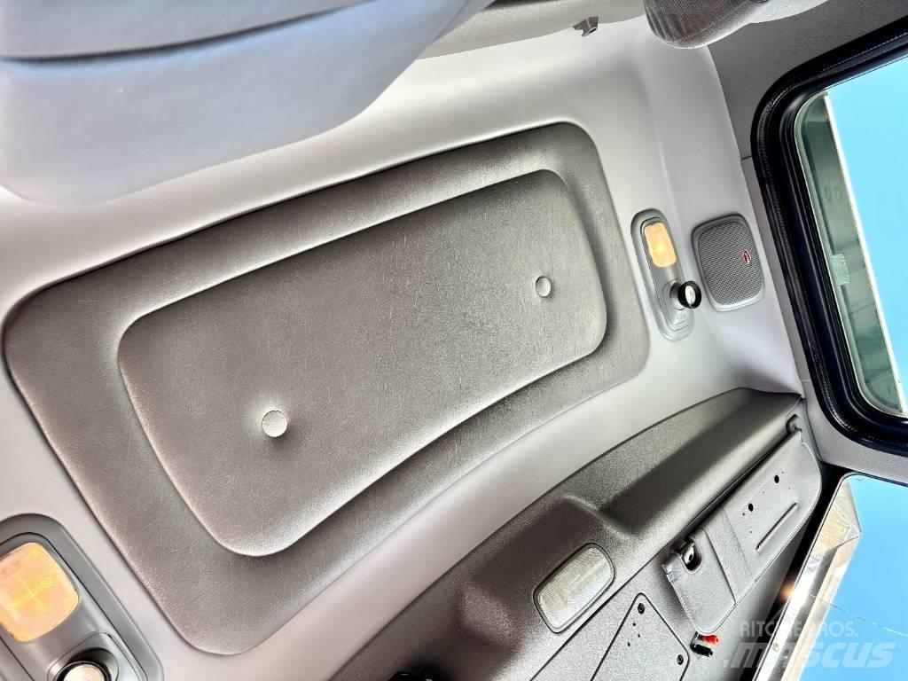 Peterbilt 388 Truck Tractor Units