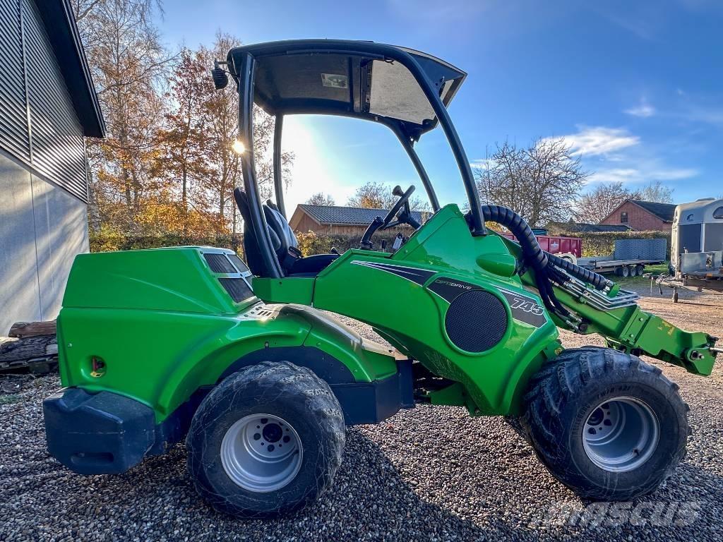 Avant 745 Multi purpose loaders