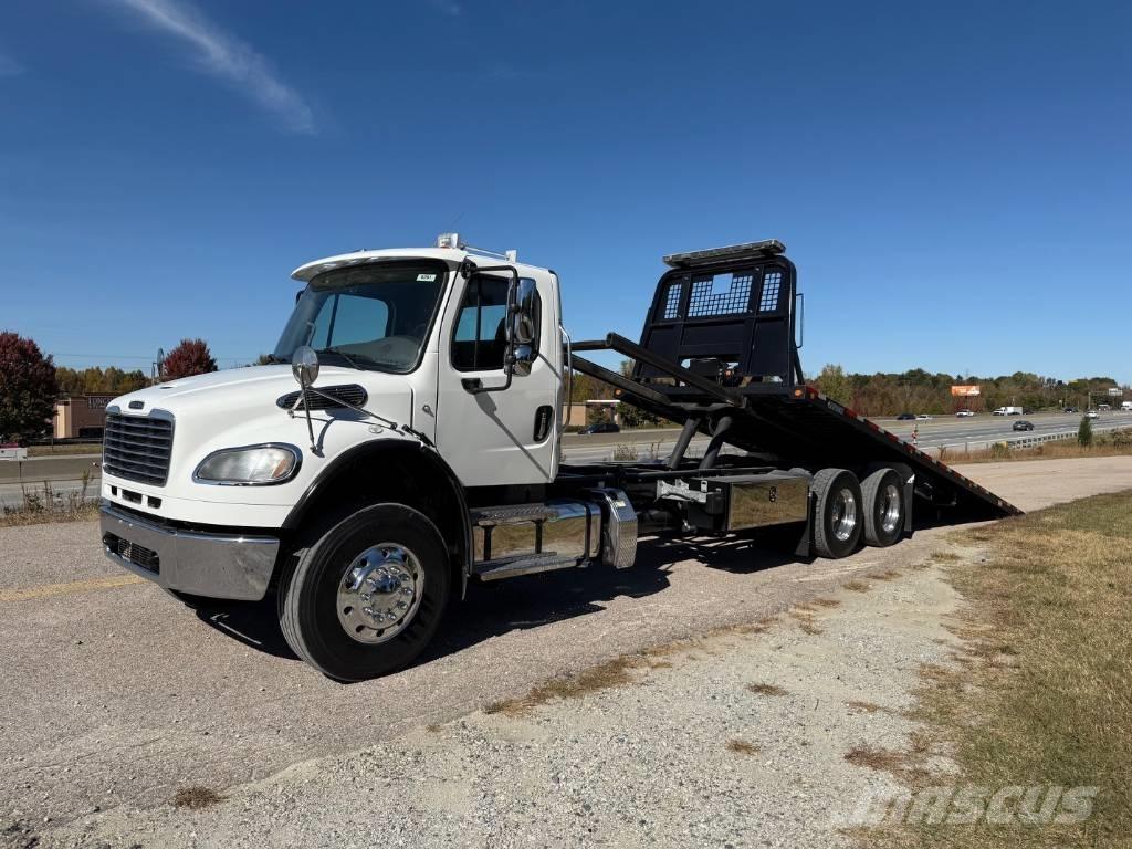 Freightliner M2 Recovery vehicles