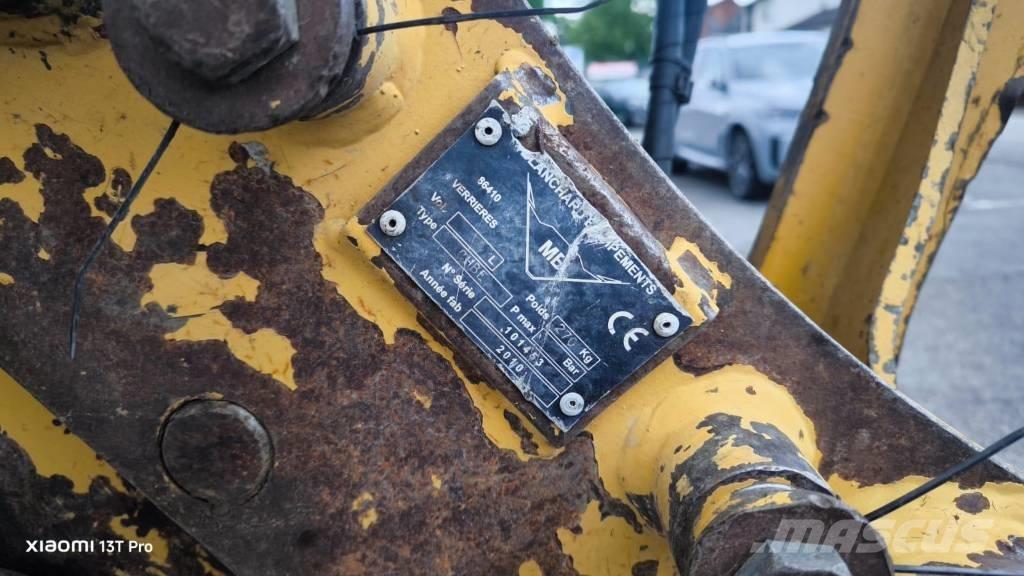 CAT M 313 D Wheeled excavators