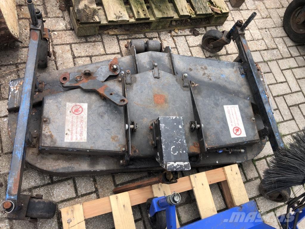 Iseki SSM 60 Mähwerk Compact tractor attachments