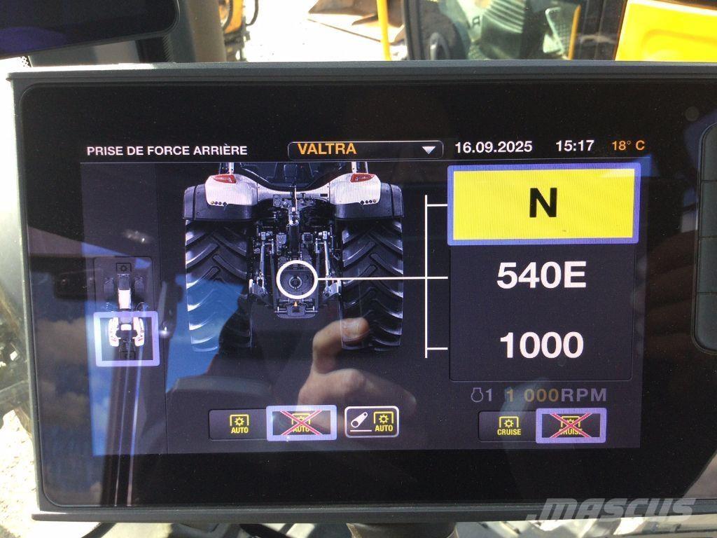 Valtra Q265 Tractors