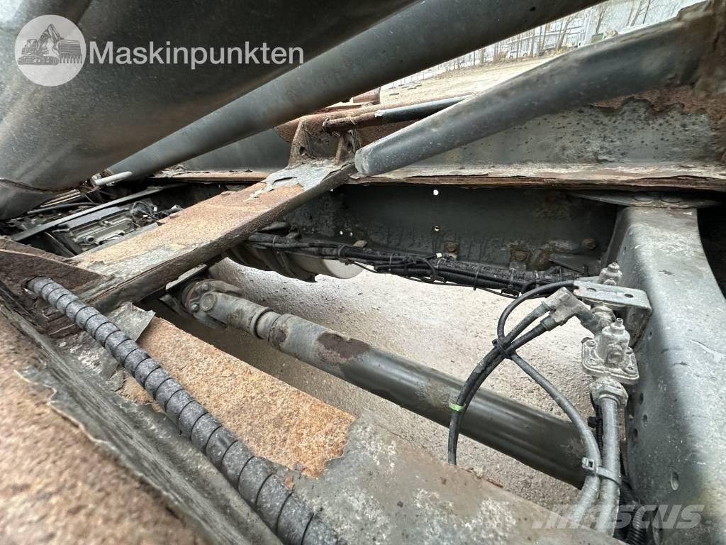 Volvo FH 12 Hook lift trucks