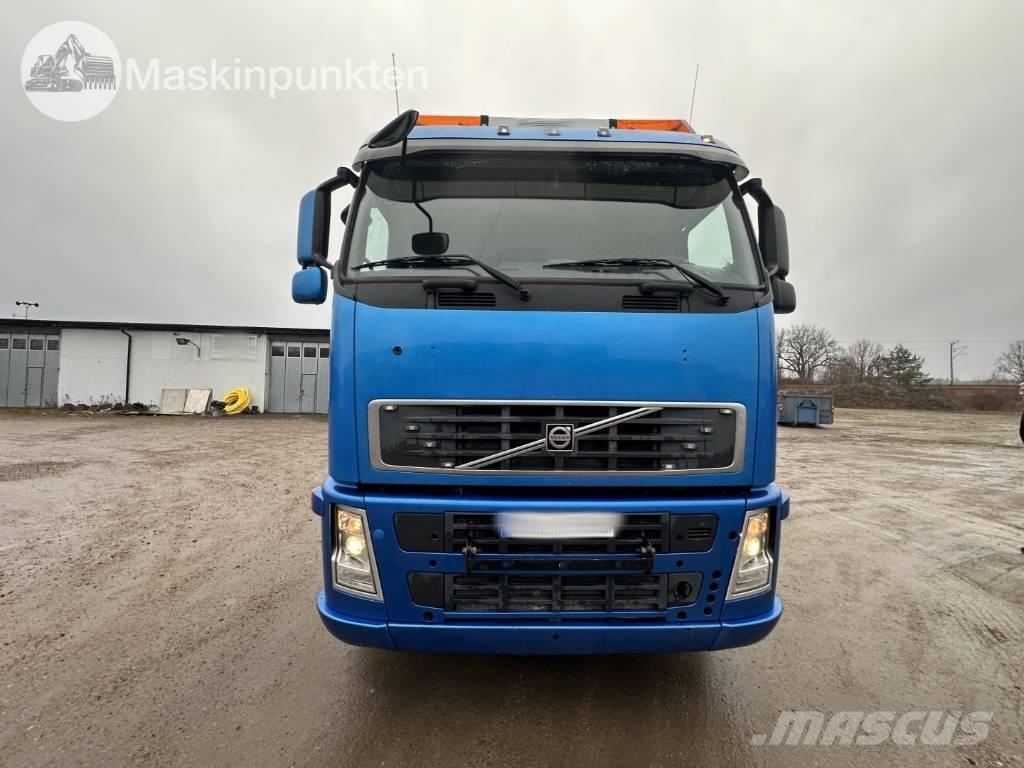 Volvo FH 12 Hook lift trucks