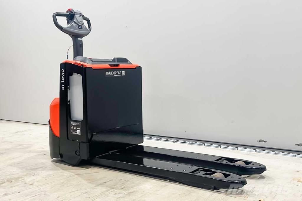 Toyota LWE 200 Low lifter