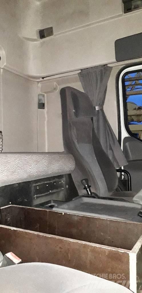 Renault HR 400 CDI Truck Tractor Units