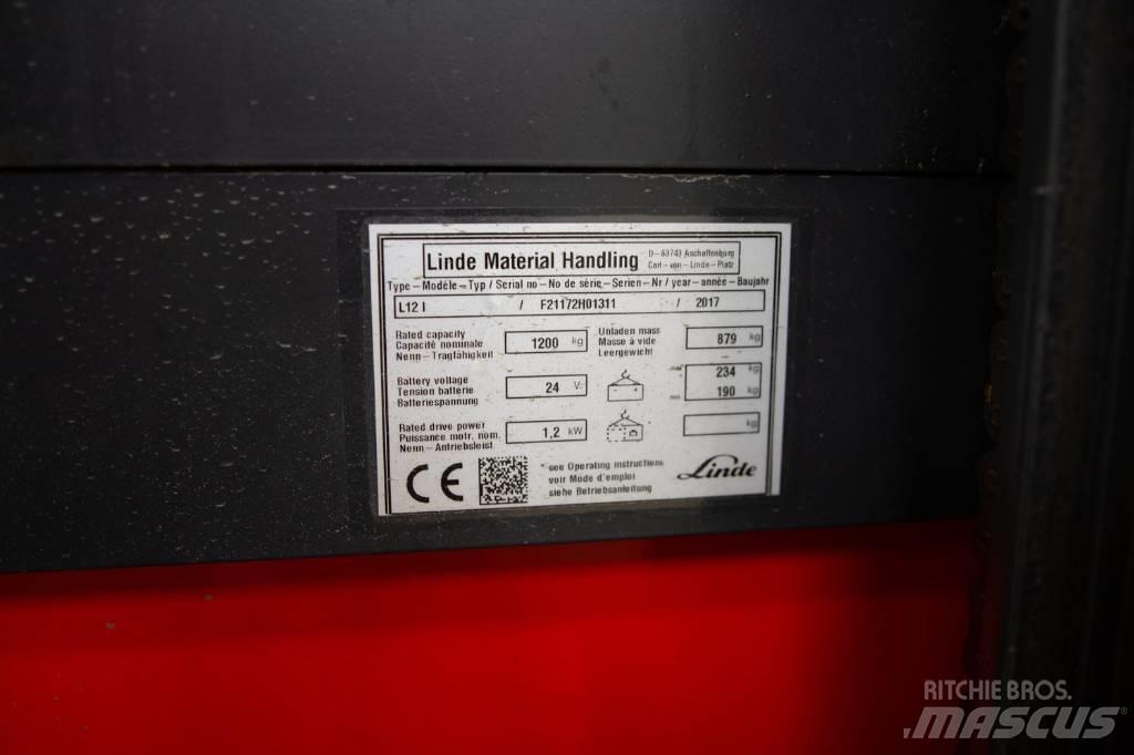 Linde L 12 Pedestrian stacker