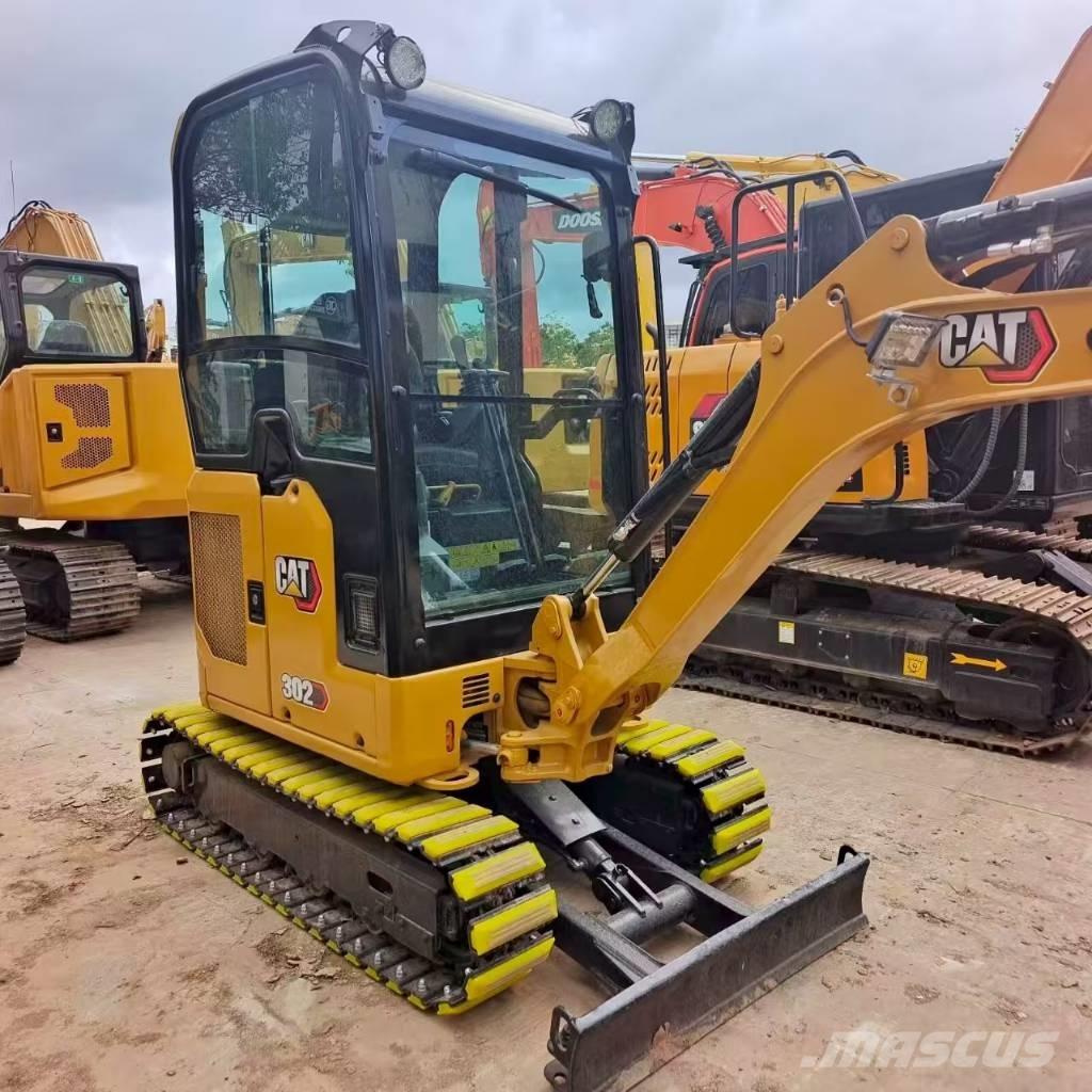 CAT 302 Mini excavators < 7t