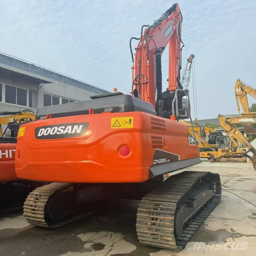 Doosan DX225LC-9C Midi excavators  7t - 12t