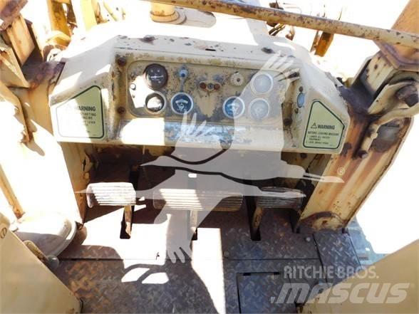 CAT 941B Crawler FEL's