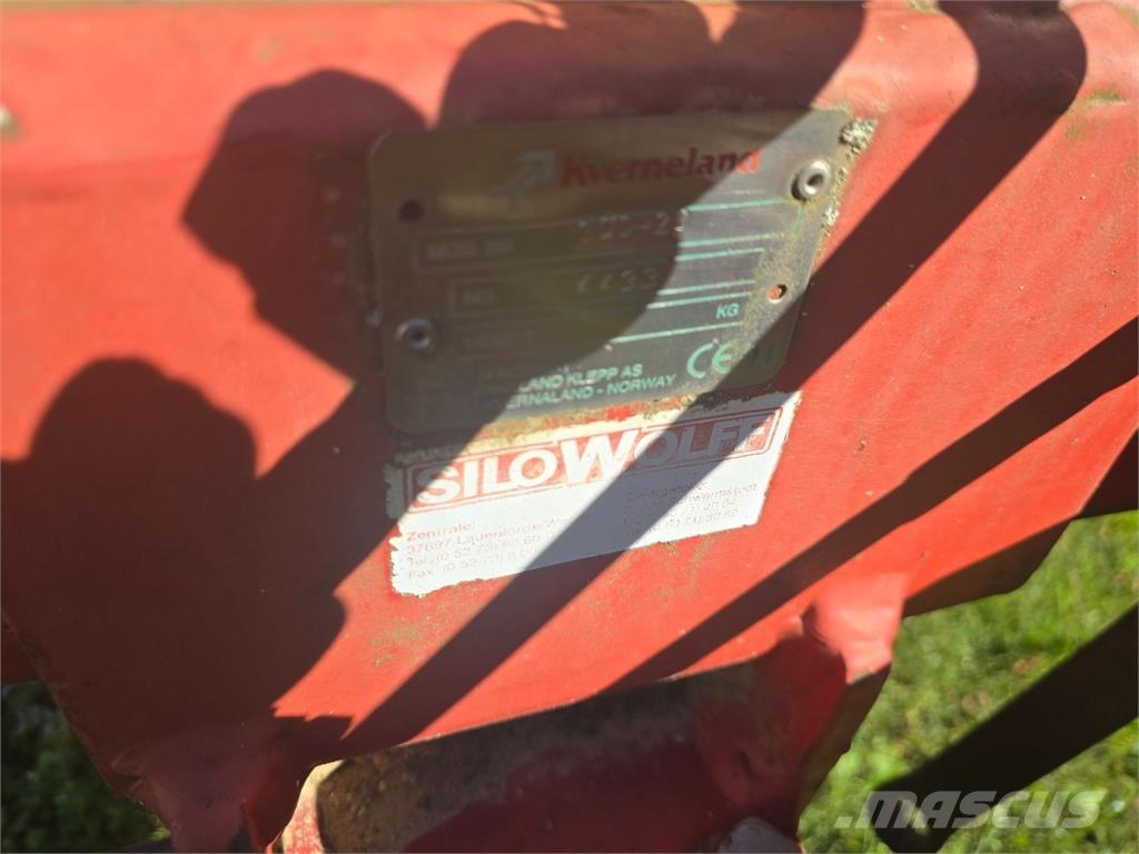 Kverneland BB 100 Ploughs