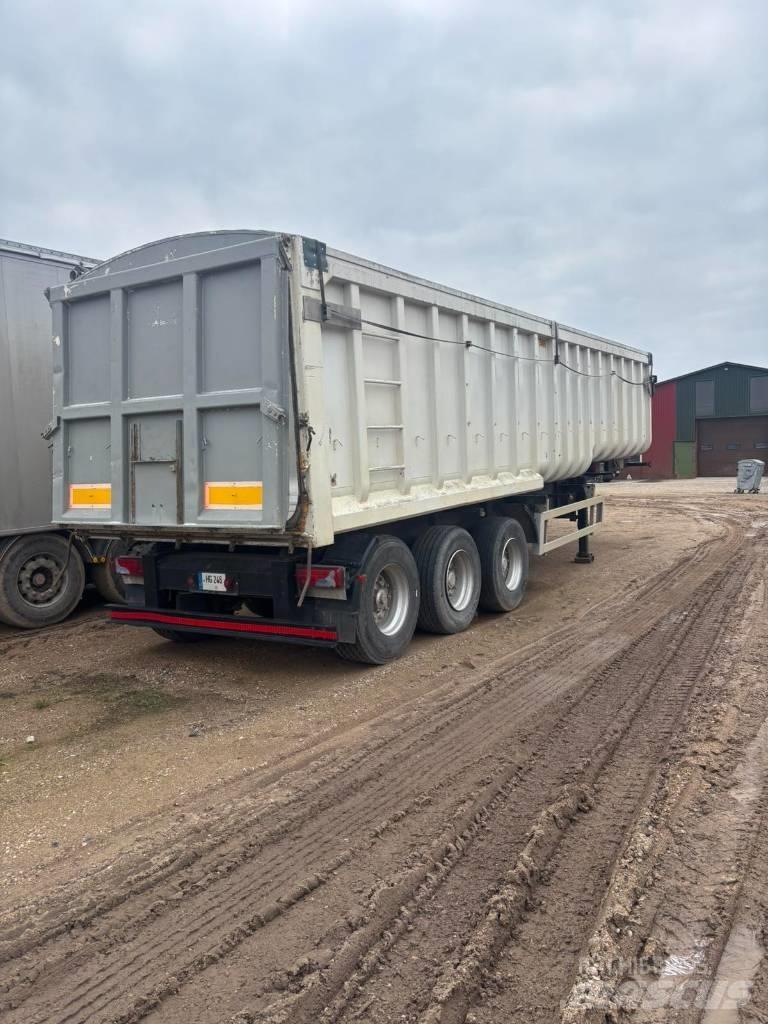 SDC Trailers LTD Curtainsider semi-trailers