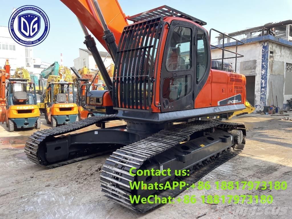 Doosan DX 300 LC Crawler excavators