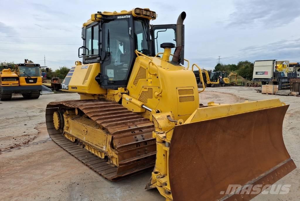 Komatsu D61PXI-24E0 Crawler dozers