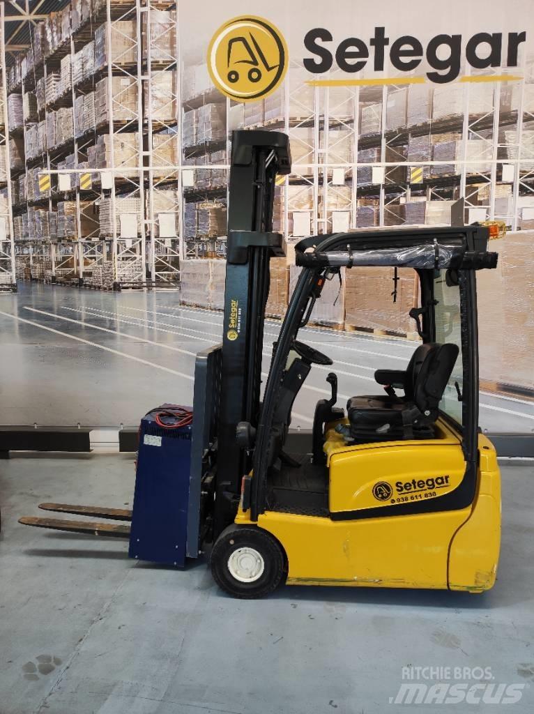 Yale ERP15VT SWB Electric forklift trucks