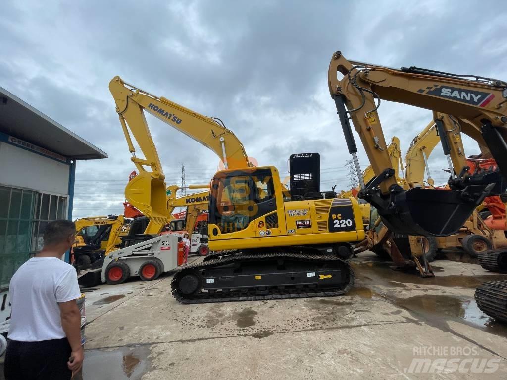 Komatsu PC 200-8 Crawler excavators