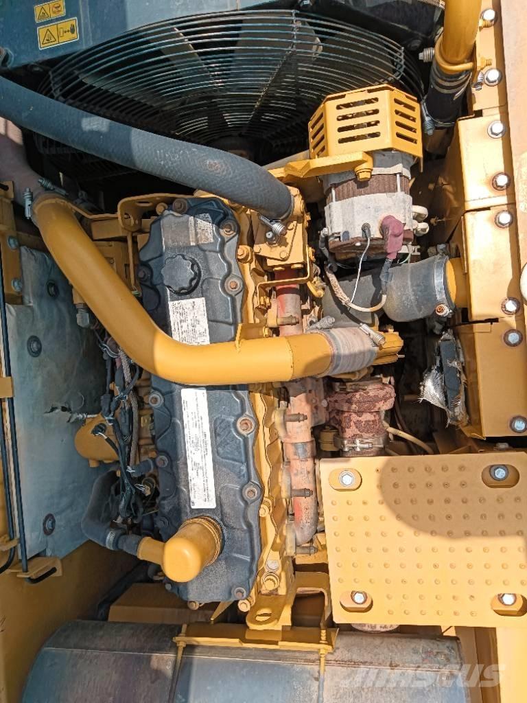 CAT 325 D Crawler excavators