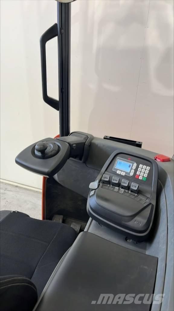 BT RR E 140 H Reach truck