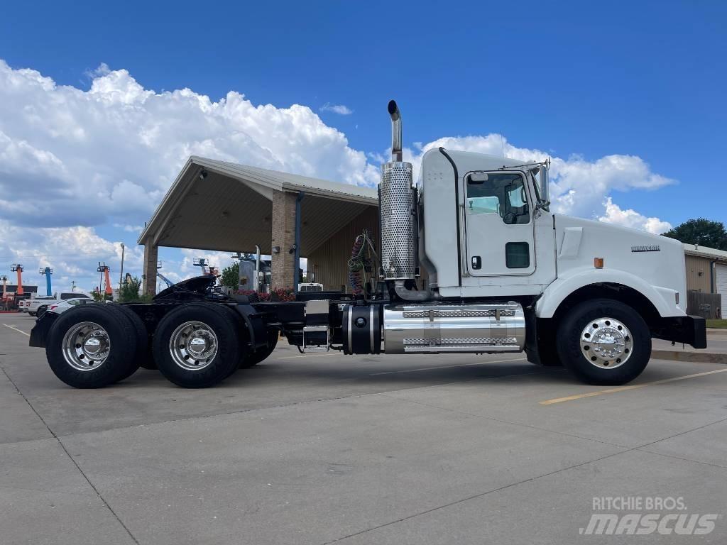 Kenworth T 800 Truck Tractor Units