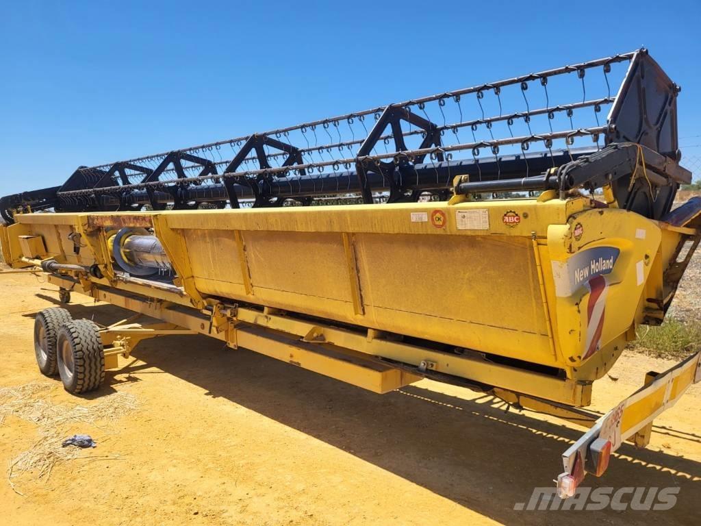 New Holland CR 9080 Combine harvesters