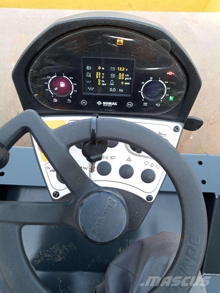 Bomag BW 218 D-5 SL Single drum rollers