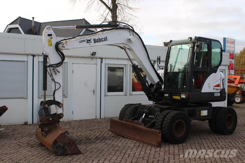 Bobcat E 55 W Wheeled excavators