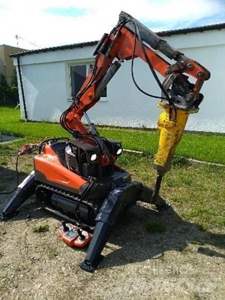 Husqvarna DXR140 Mini excavators < 7t