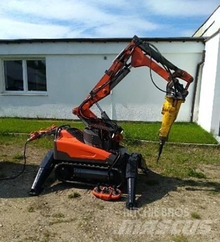 Husqvarna DXR140 Mini excavators < 7t