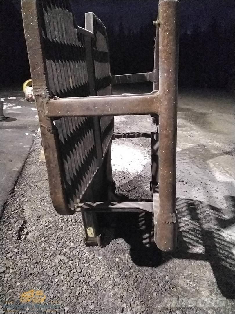 John Deere 1110 Other components