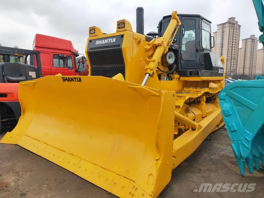 Shantui SD32 Crawler dozers