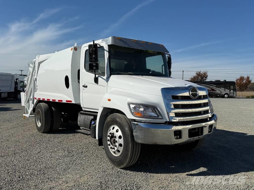 Hino 338 Waste trucks