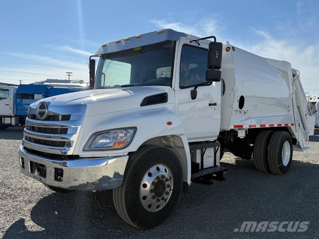 Hino 338 Waste trucks