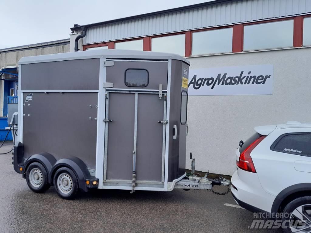Ifor Williams HB 506 Livestock carrying trailers