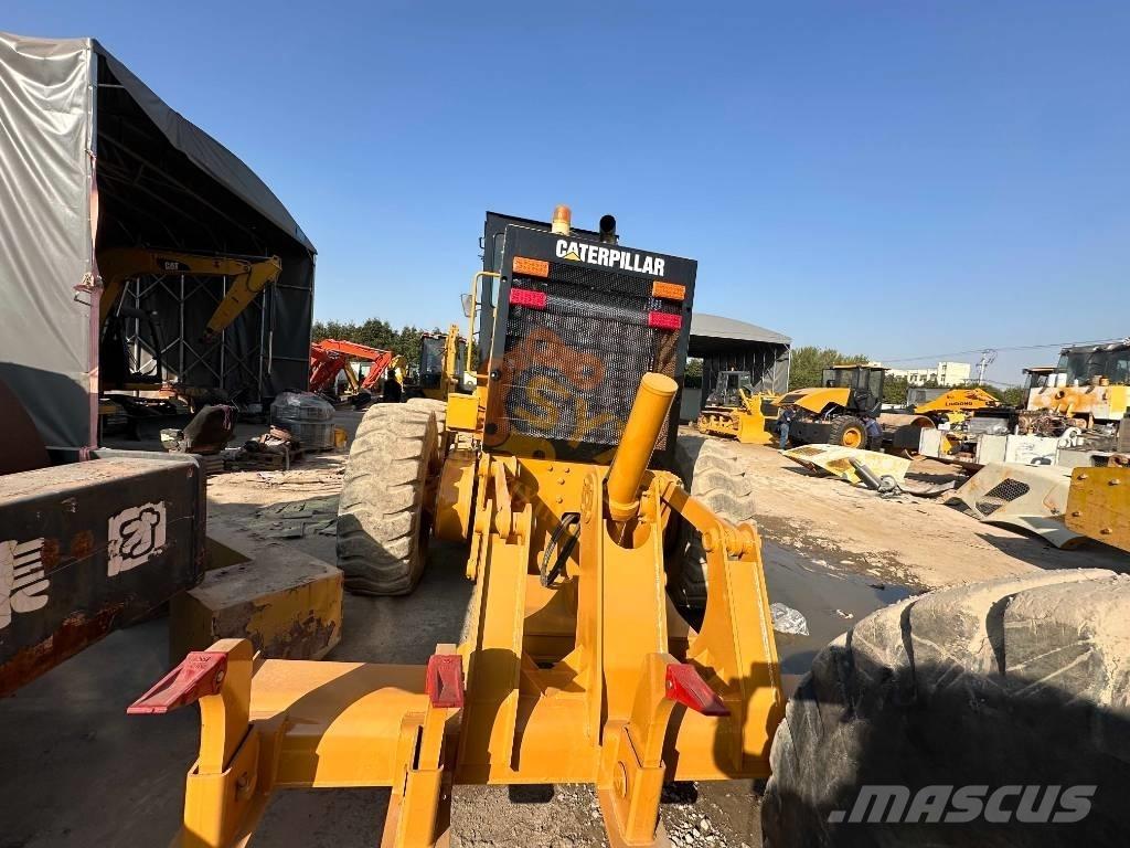 CAT 160K Graders