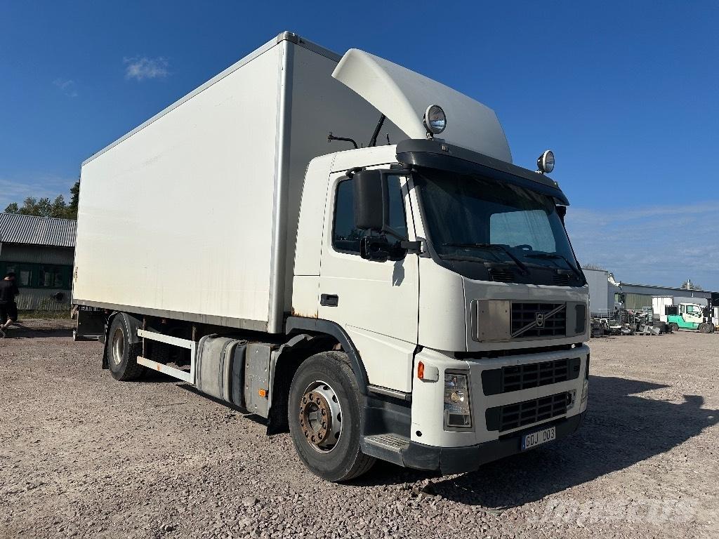 Volvo FM9 Skåpbil Van Body Trucks