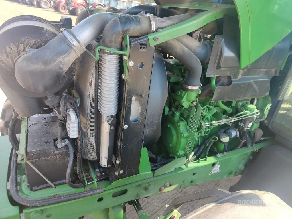 John Deere 5090 M Tractors
