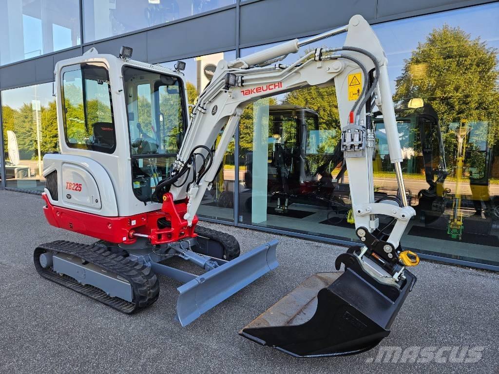 Takeuchi TB 225 Mini excavators < 7t