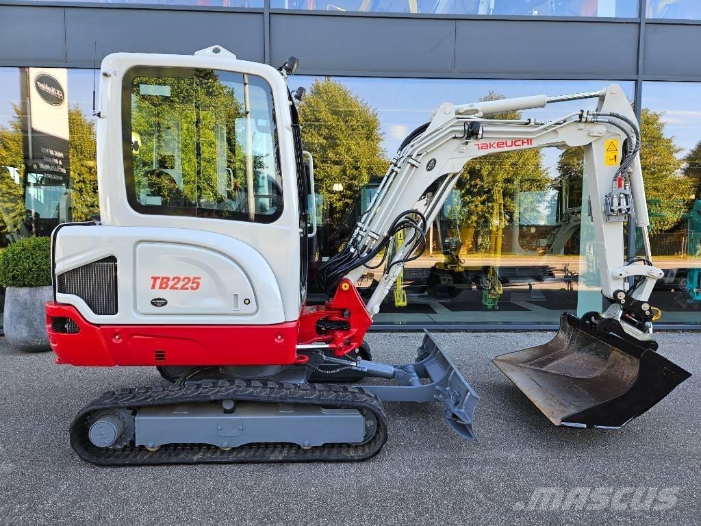 Takeuchi TB 225 Mini excavators < 7t