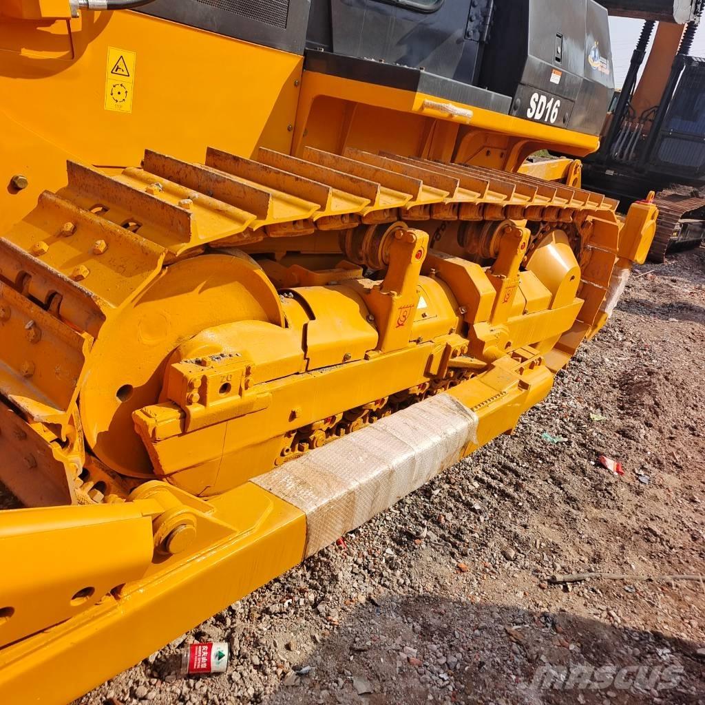 Shantui SD16 Crawler dozers