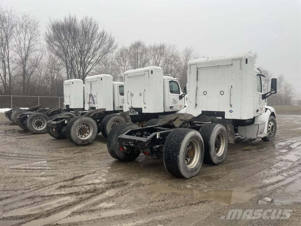 Peterbilt 579 Truck Tractor Units